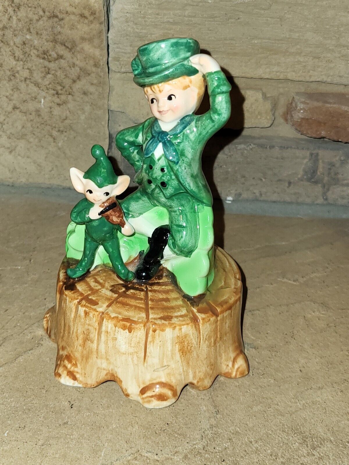 Vintage Lefton Music Box Figurine Leprechaun Elf Pixie Shamrock
