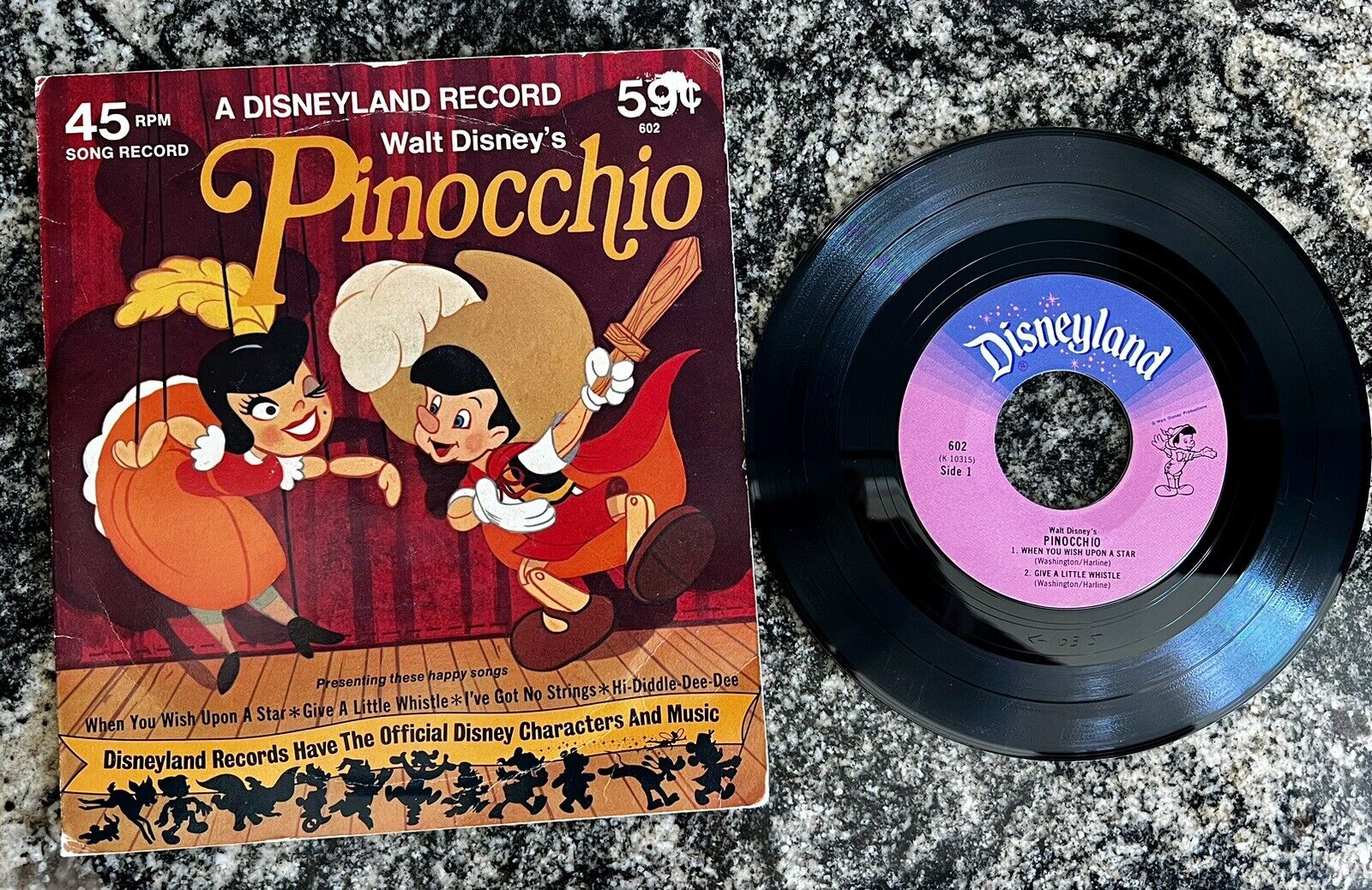 Walt Disney Pinocchio vinyl record 45RPM 602 4songs Vintage