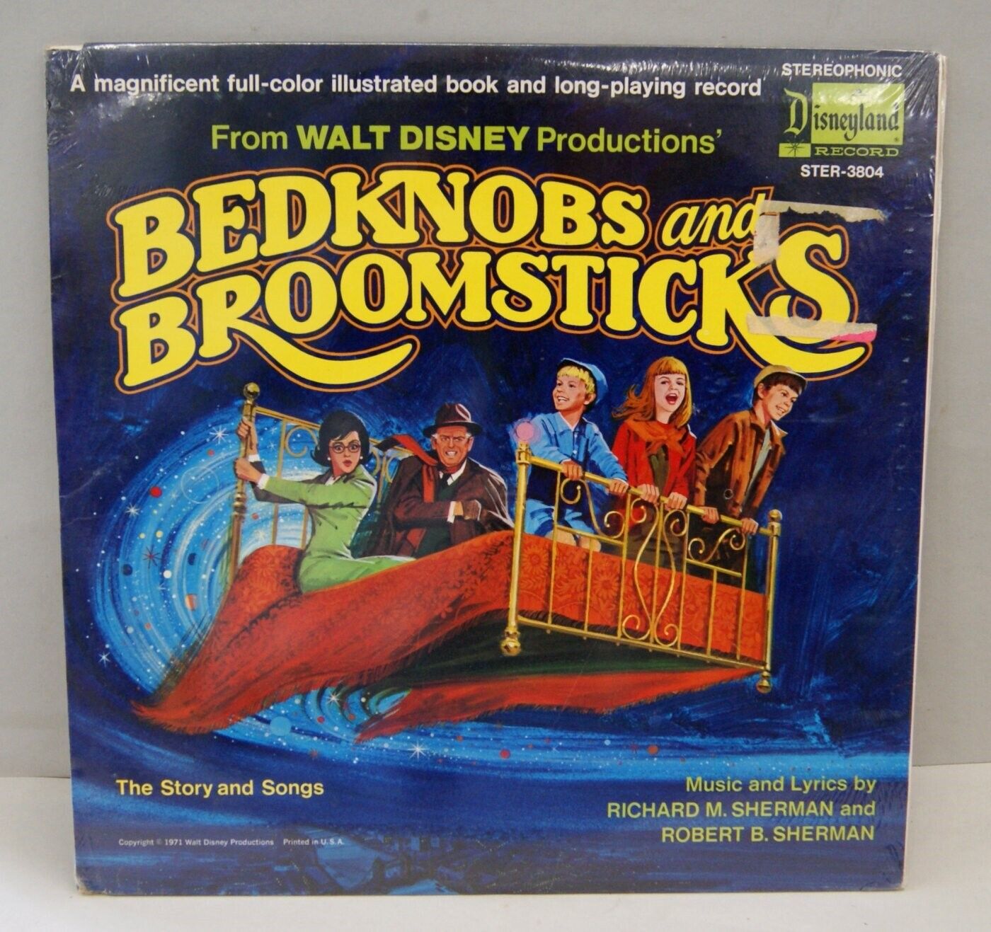 SEALED 1971 Walt Disney Bedknobs & Broomsticks Vinyl Record & Book, R-0932