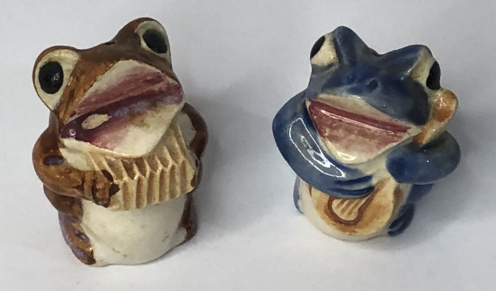 Vintage Salt & Pepper Shakers Frogs Playing Musical Instruments Ceramic Japan