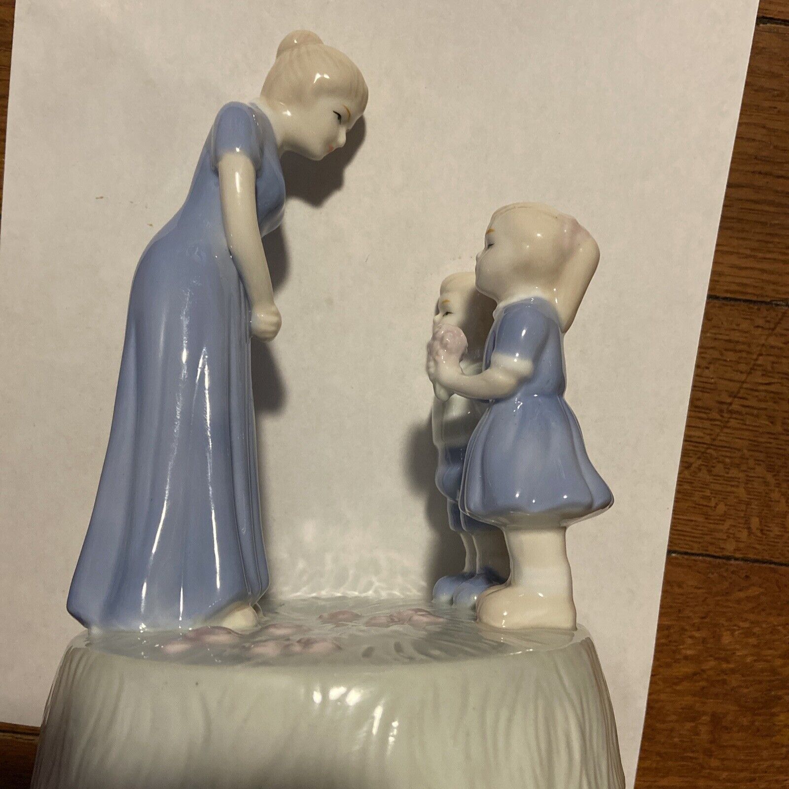 Vintage Mother and Children porcelain music box