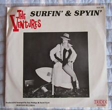 THE VENTURES - Surfin' & Spyin' / Showdown At Newport  - 7