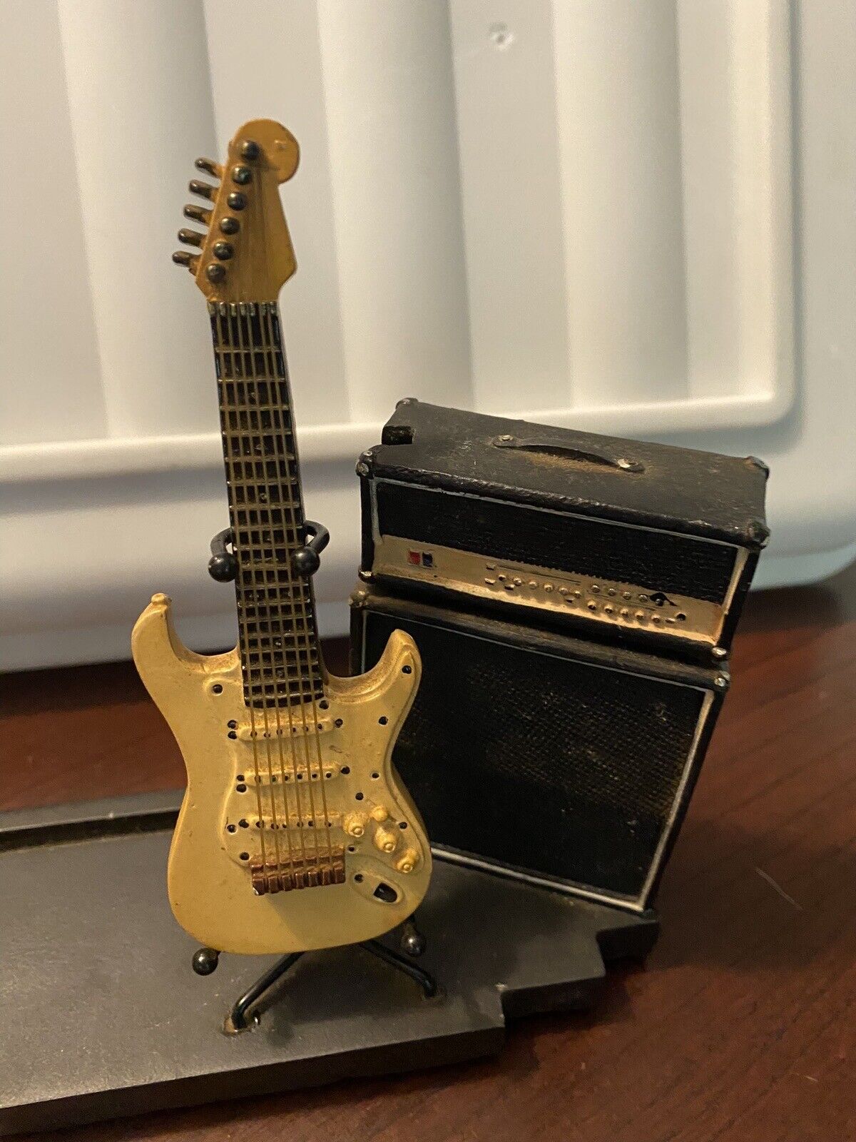 Miniature Electric Guitar Replica Amp Resin