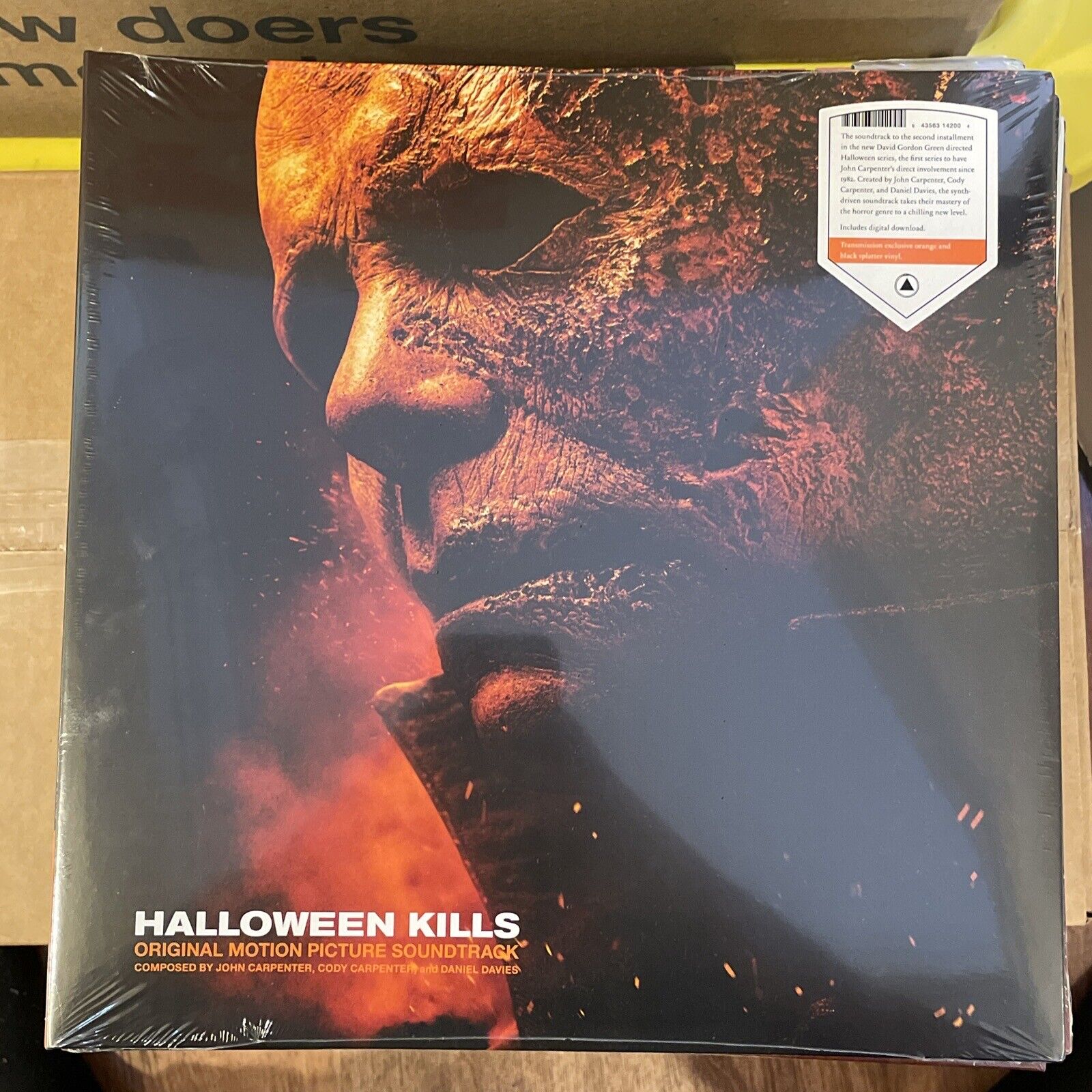 Mondo “Halloween Kills” Vinyl Orange & Black Splatter Limited Edition Of 500