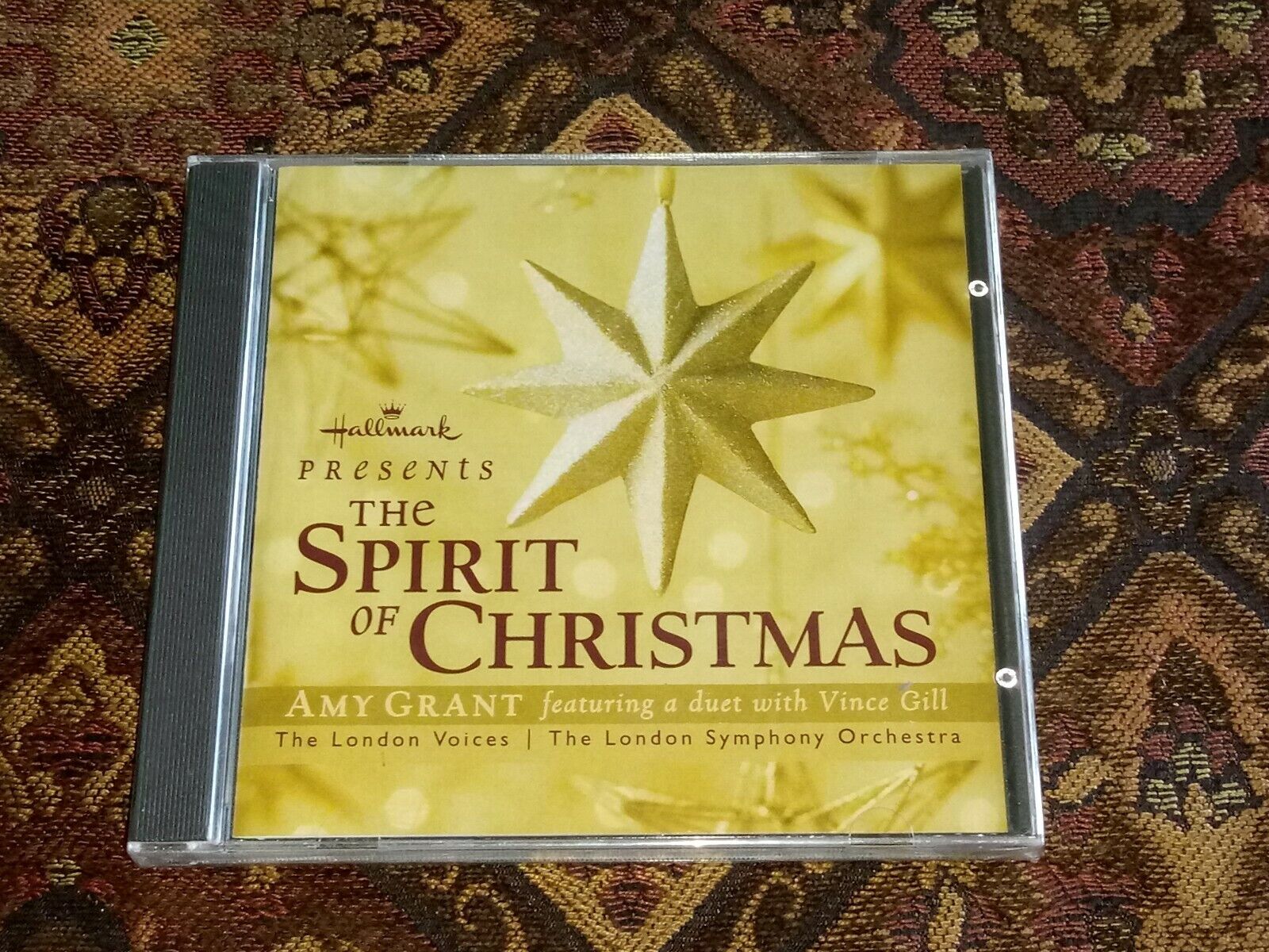 Hallmark Presents The Spirit Of Christmas CD Amy Grant/ Vince Gill Brand New