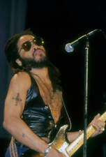 Musician Lenny Kravitz performs at the Paramount Theater at Madis - Old Photo 7 picture