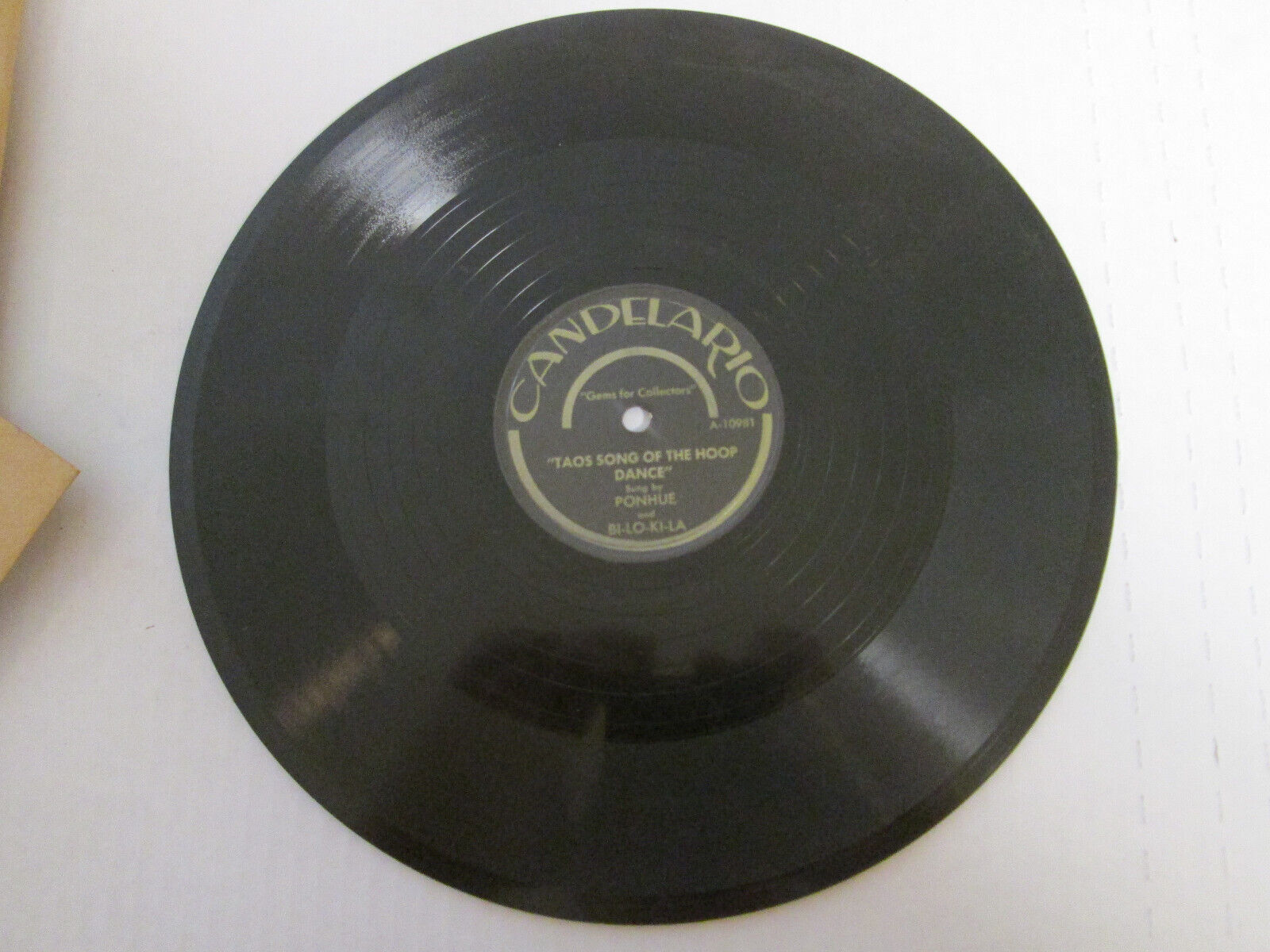 Vintage NATIVE AMERICAN 78 Record PONHUE & BI-LO-KI-LA Taos War Dance Song