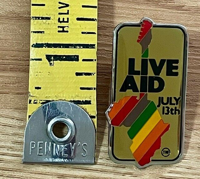 RARE VINTAGE Live Aid Foundation 1985 pin Freddie Mercury NEW