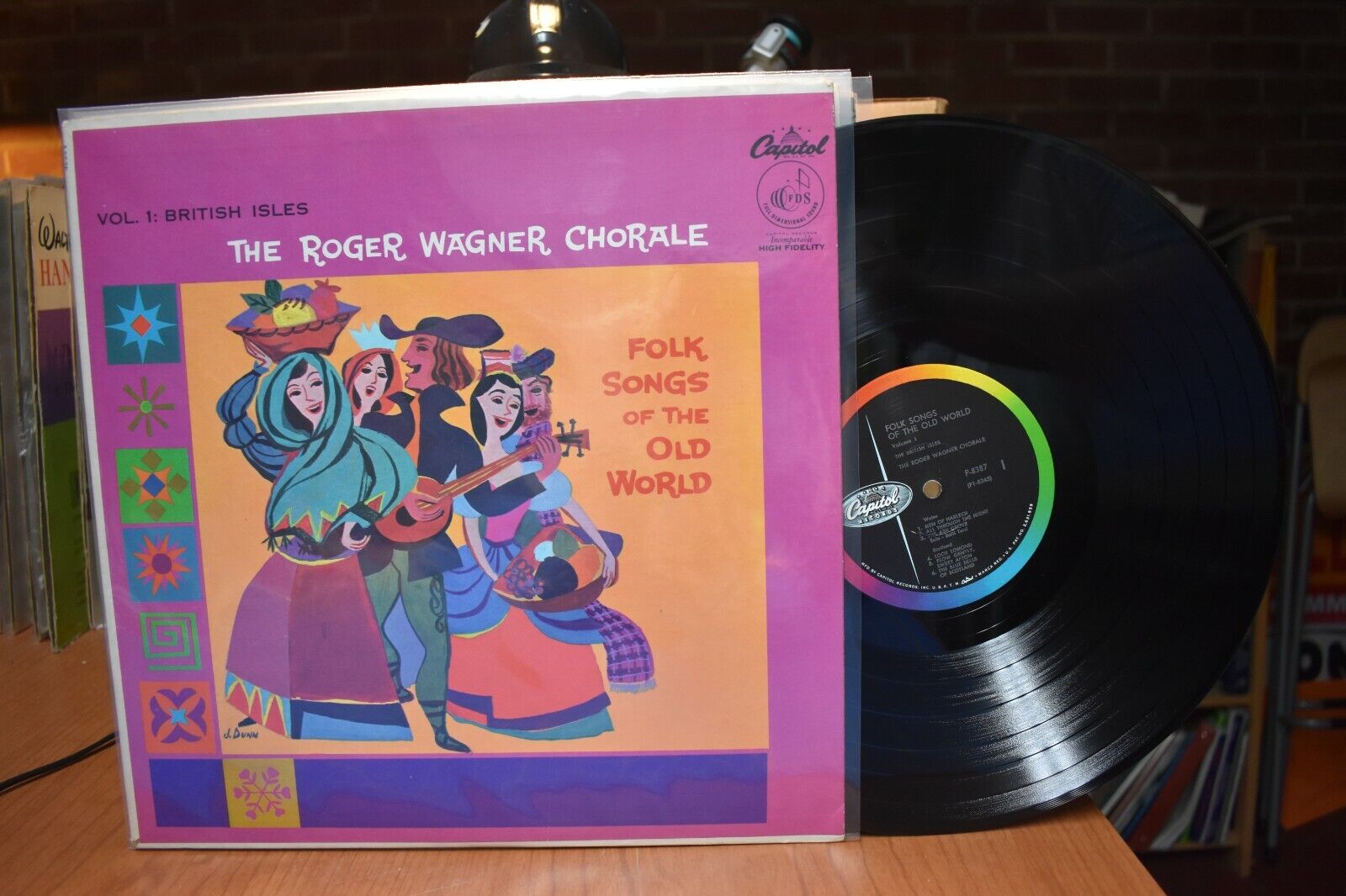 Roger Wagner Chorale Folk Songs Old World Vol. 1: British Isles LP Capitol MN