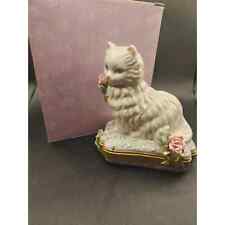 Vintage San Francisco Music Co. White Persian Ceramic CAT on Pillow MUSIC BOX picture