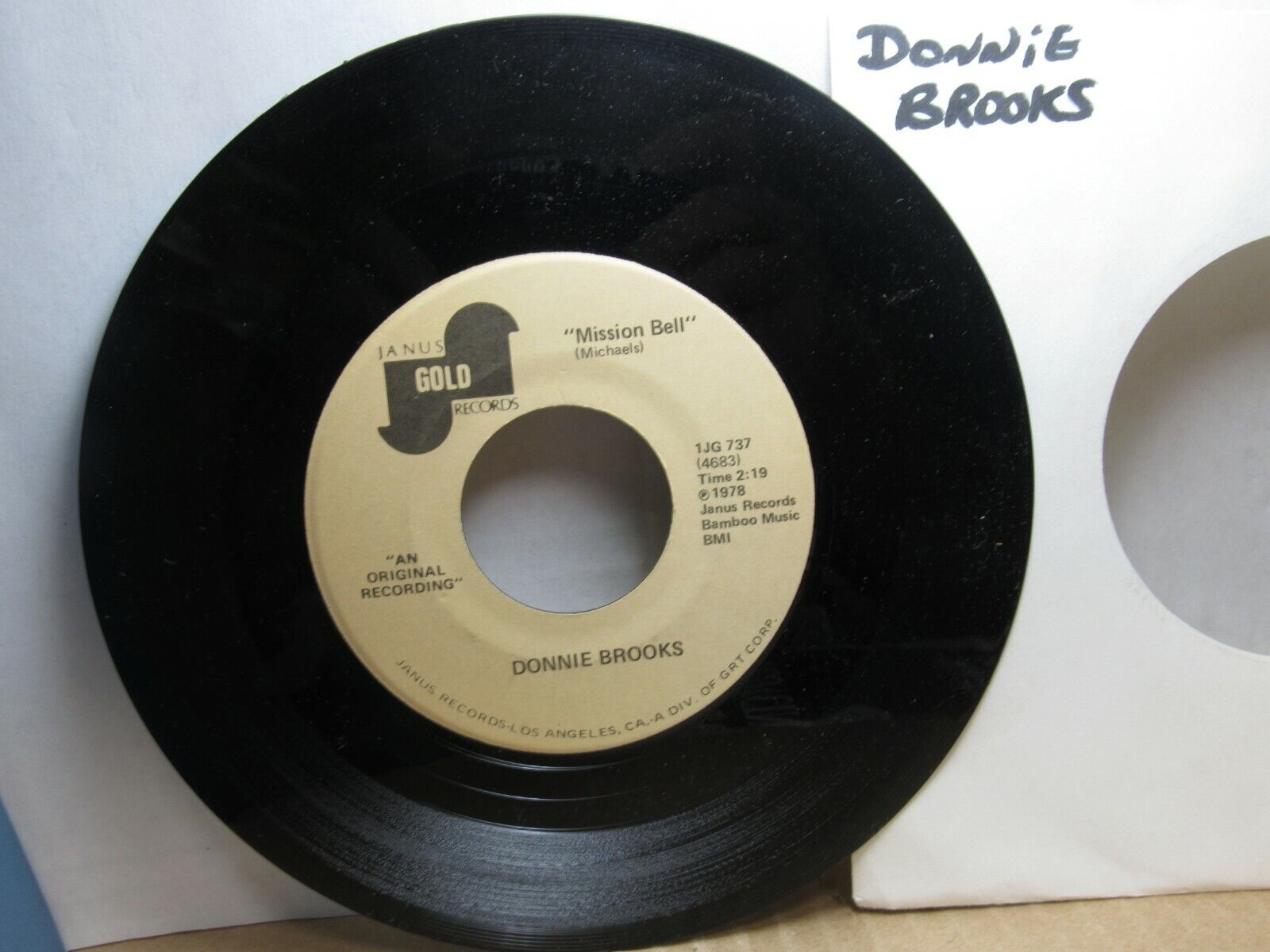 Old 45 RPM Record - Janus 1JG 737 - Donnie Brooks - Mission Bell / Doll House