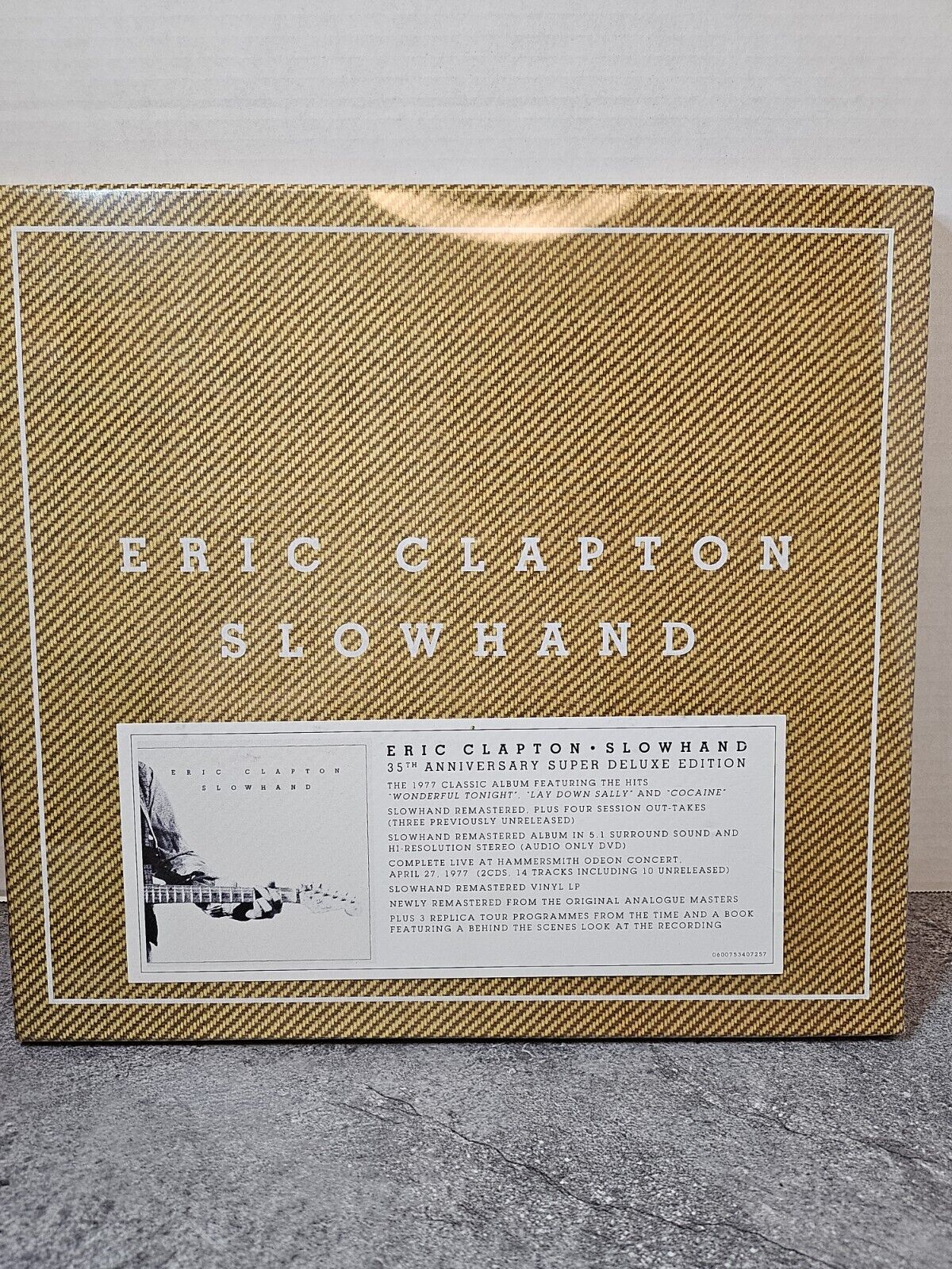 Eric Clapton slowhand 35th anniversary super deluxe edition 1 Dvd, 1 LP, 3 CD