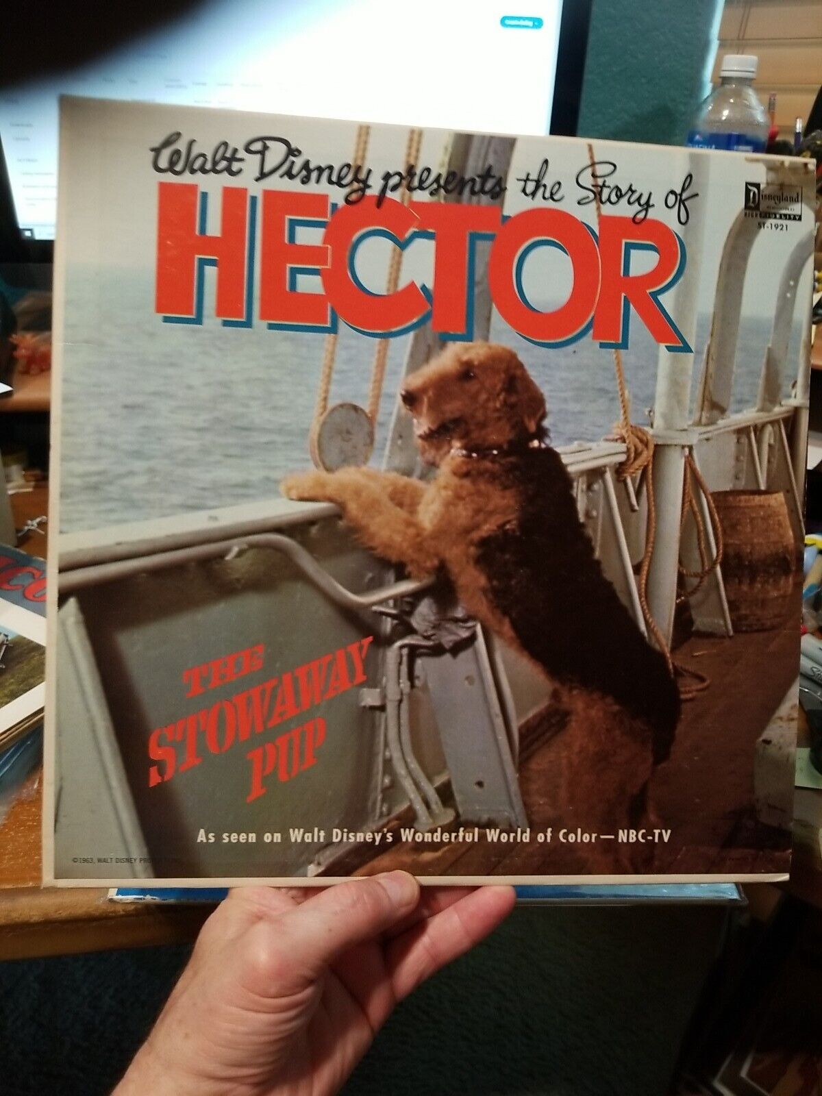 Disneyland ST-1921 Walt Disney Presents Hector the Stowaway Pup 1963 EXC+/EXC/NM