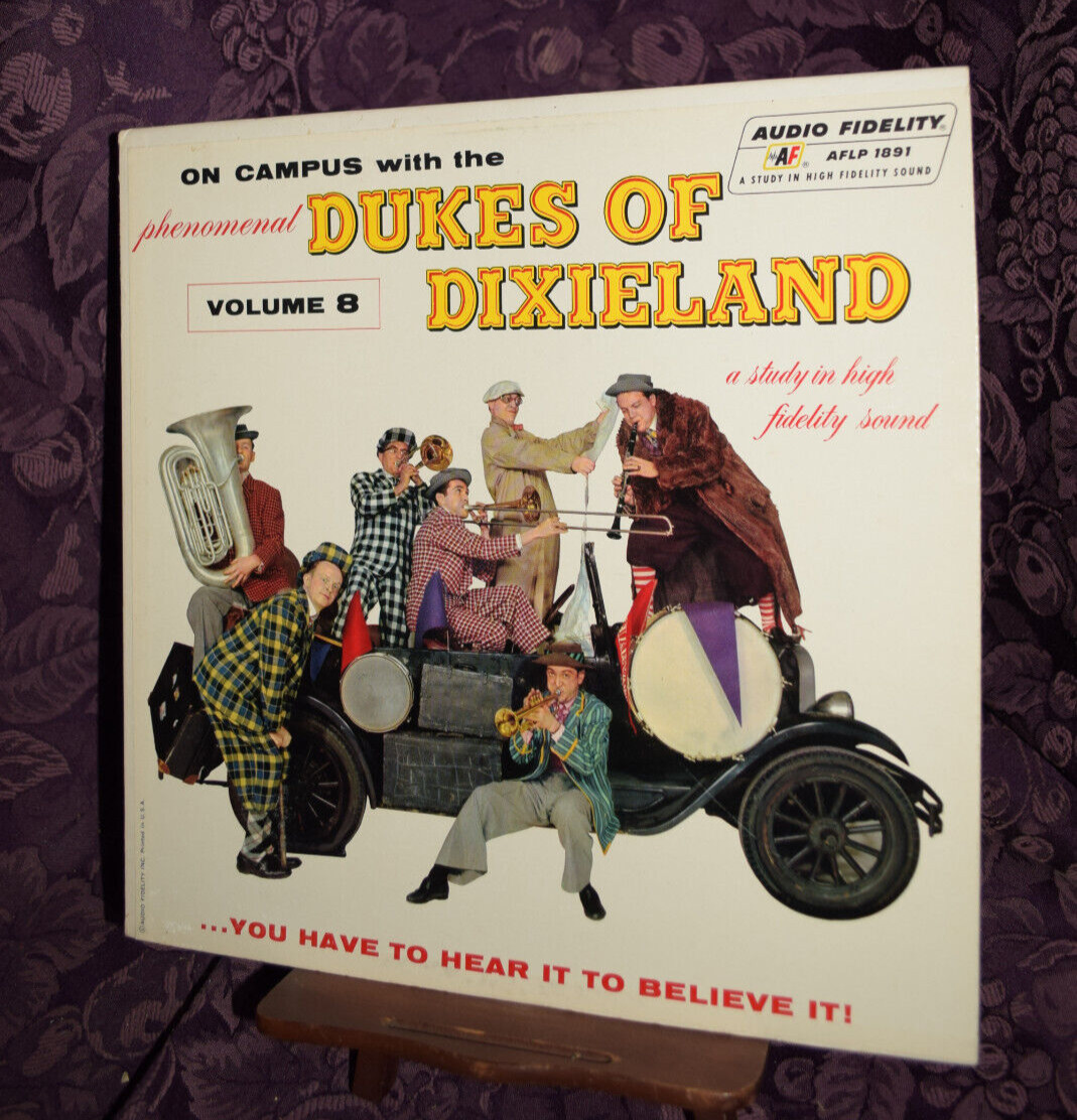 On Campus With The Dukes Of Dixieland Volume 8 LP AFLP 1891 EX/EX