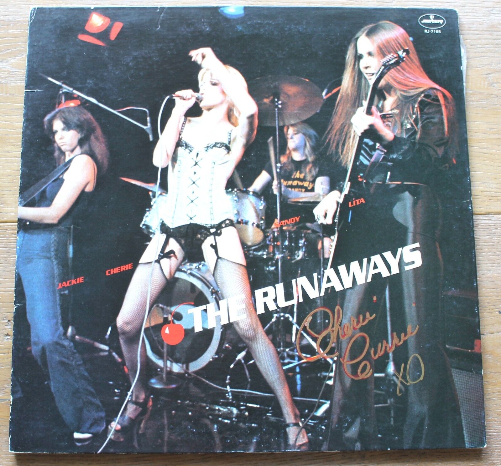 The Runaways Vintage 1977 Japanese Alternate Cover LP Signed Cherie Currie