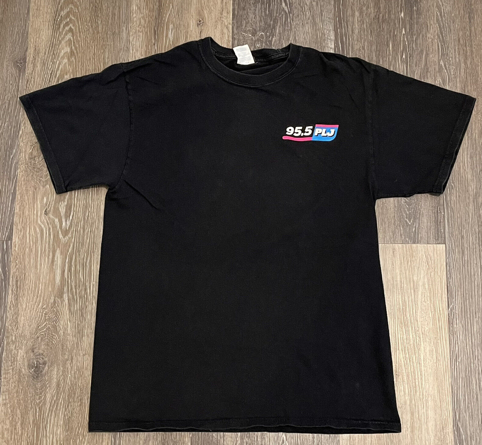 VINTAGE WPLJ 95.5 Radio Station NYC Size Medium Black Souvenir T-Shirt Men\'s 