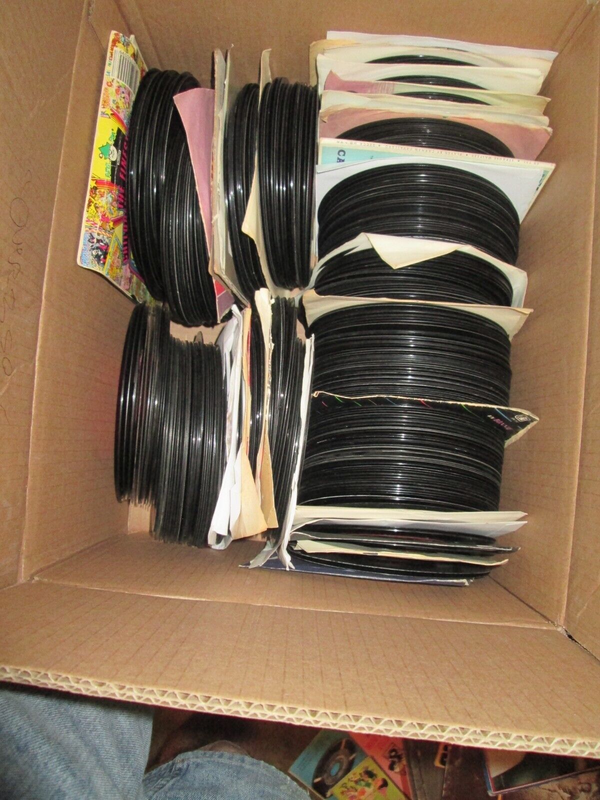 350 PLUS BOX OF 45 RPM RECORDS POP SOUL ROCK 50S-80S SEE PICS HUGE LOT VARIETY