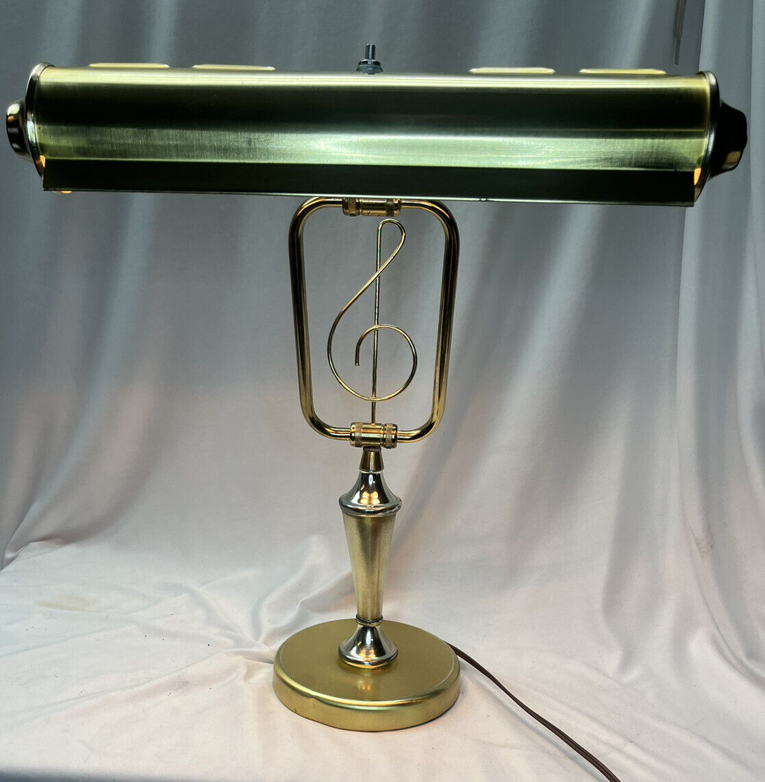 Vintage Brass Treble Clef Music Table Lamp - Piano/Banker - Mid Century Modern