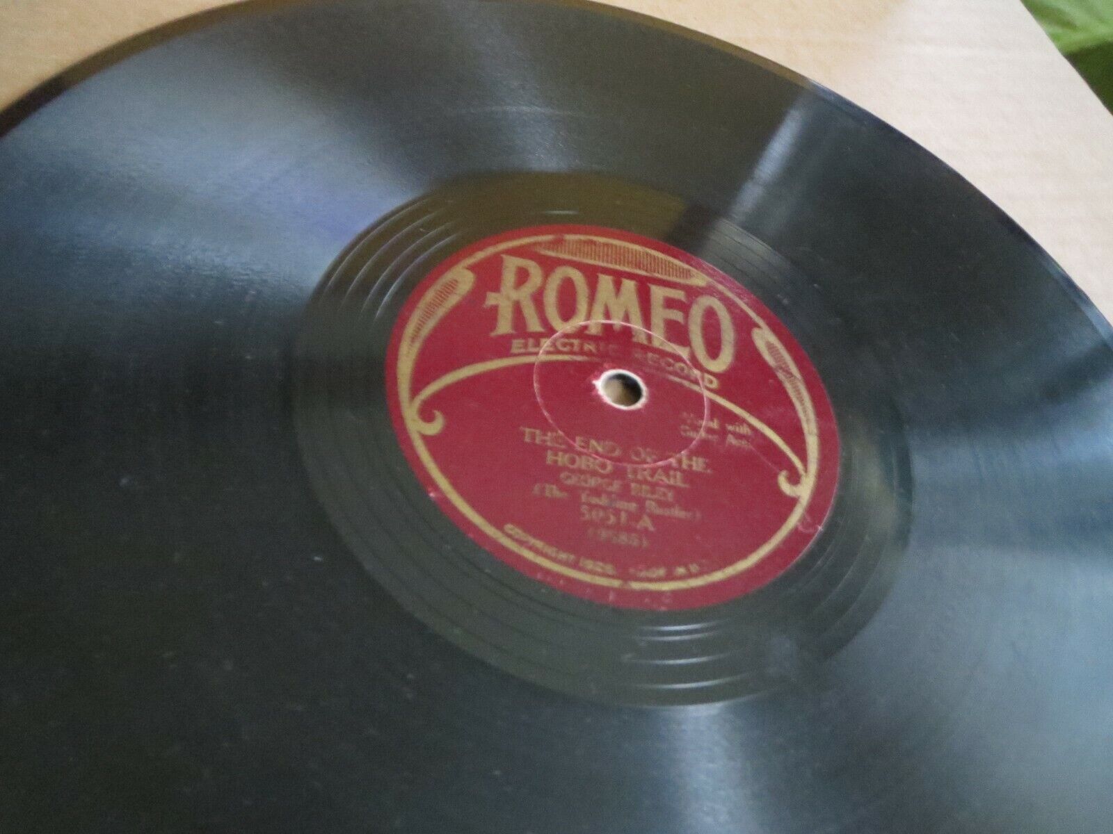 78RPM Romeo George Riley - My Mississippi Home / End Of The Hobo Trail, worn VV-