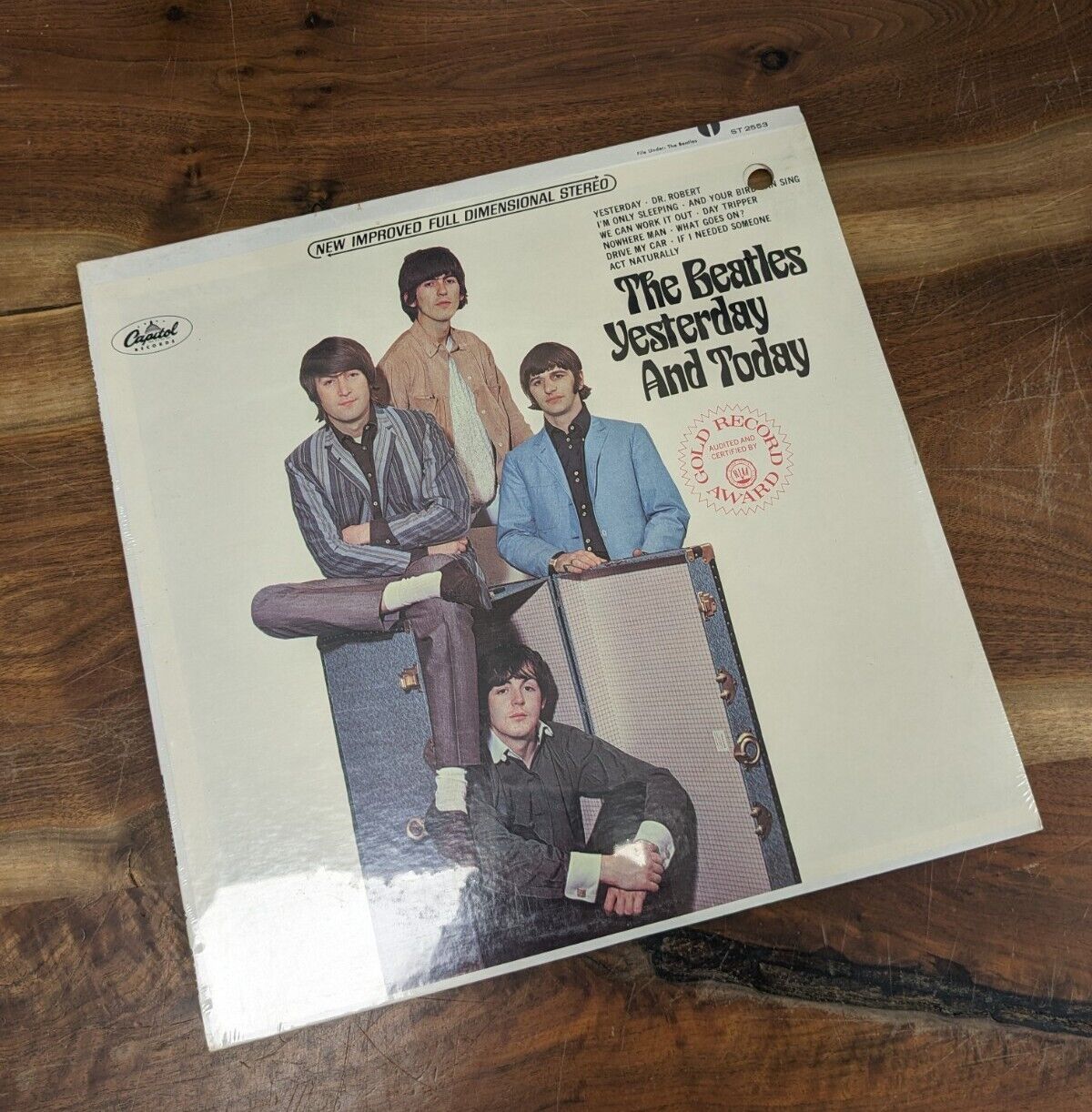 THE BEATLES Yesterday and Today LP SEALED/NEW Vintage Gold Record Award