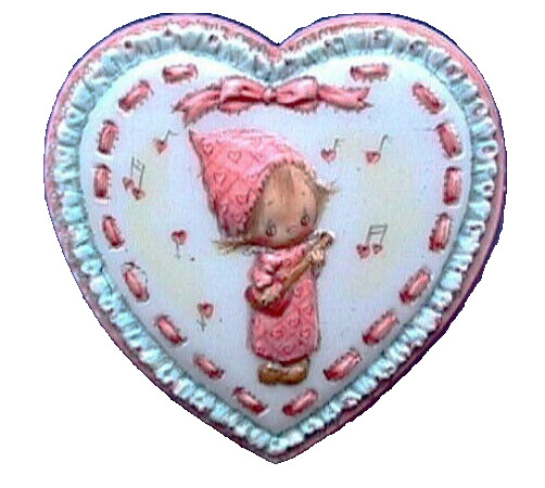 Hallmark PIN Valentines Vintage BETSEY CLARK Lacy HEART Banjo 1973 Brooch