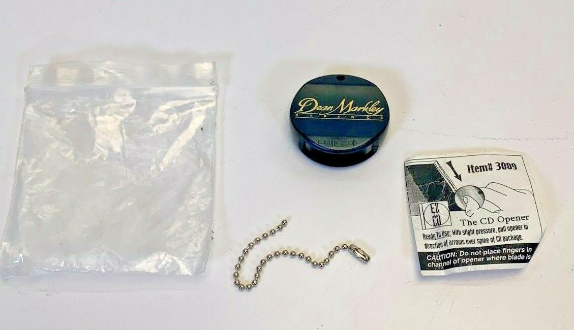 Vintage Dean Markley Strings The CD Opener #3009 Compact Disc Opener Key Chain