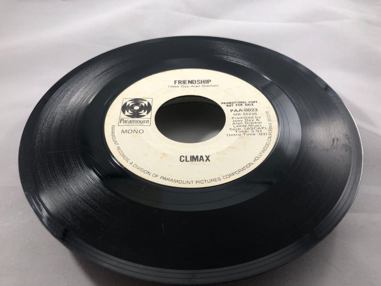 Climax Blues Band 45 RPM -You\'ve Gotta Try / Friendship - Paramount VG See pics
