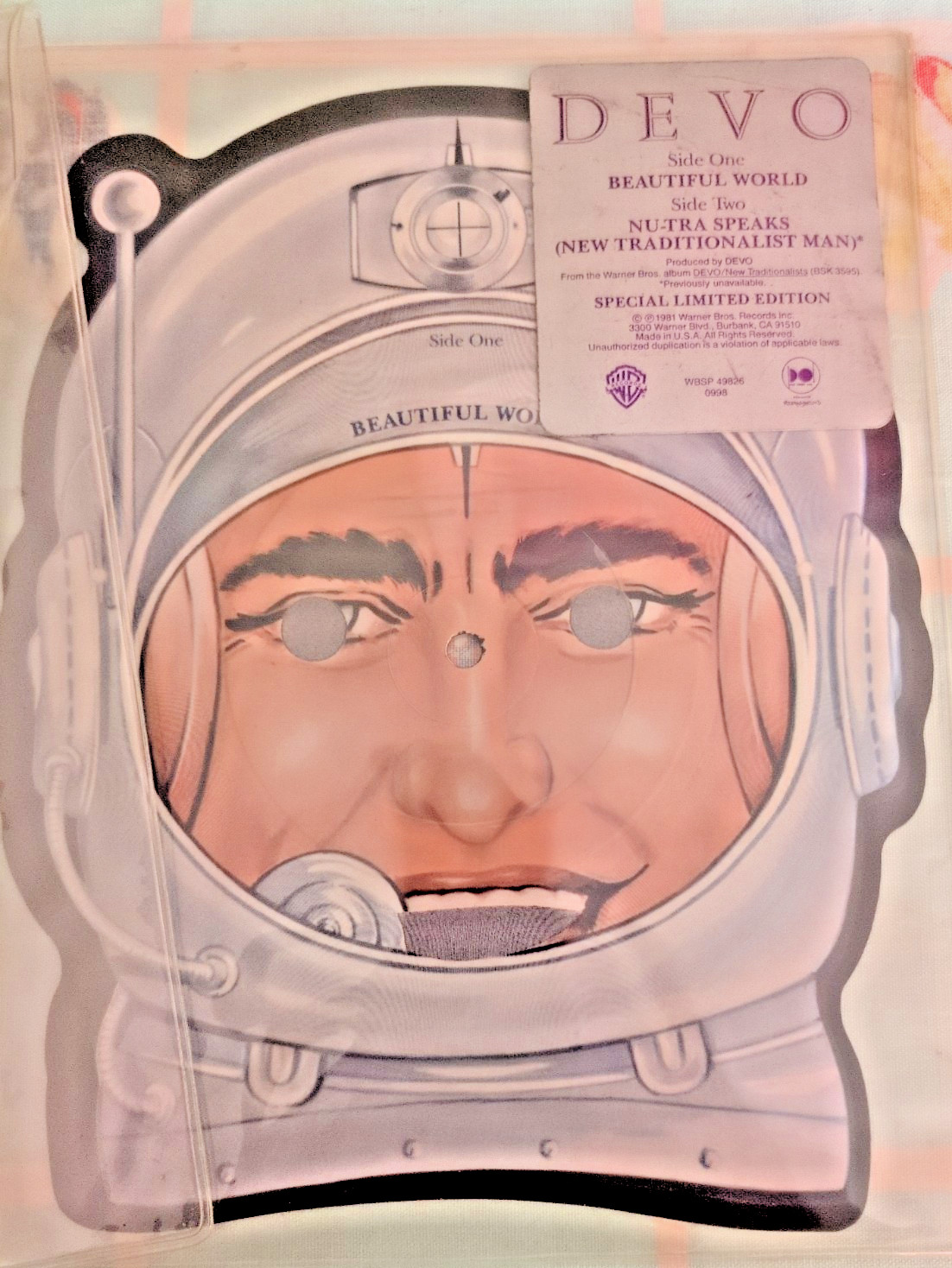 New Devo Beautiful World (7” Space Shape Picture Disc 1981 Warner) Never Played