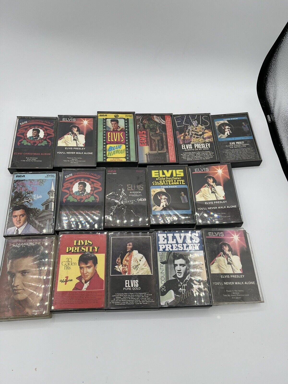 ELVIS PRESLEY Vintage Lot of Cassettes 16 