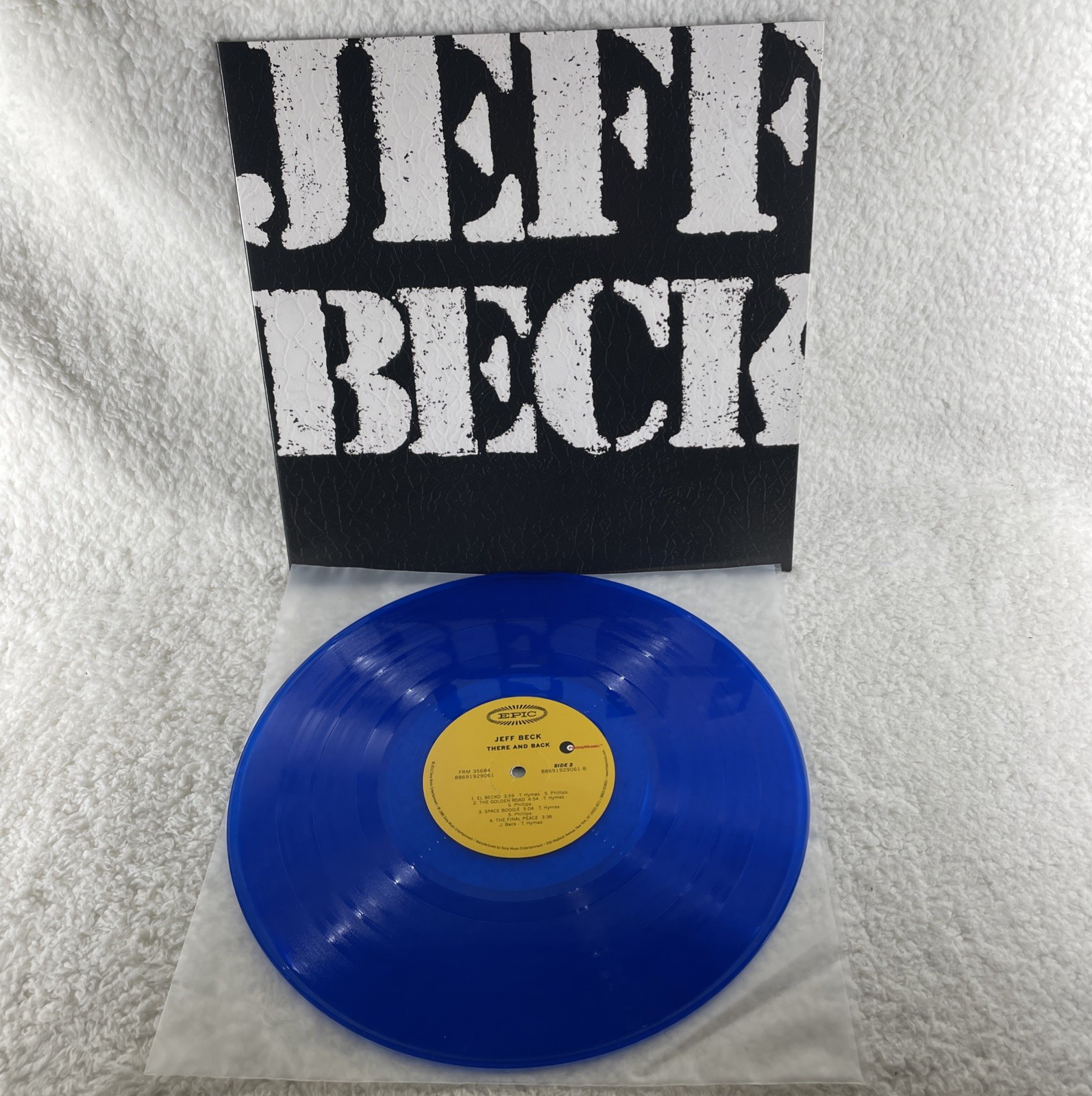 JEFF BECK  THERE & BACK 2012 REISSUE 180 GRAM BLUE VINYL LP CLEANED TESTED NM/NM