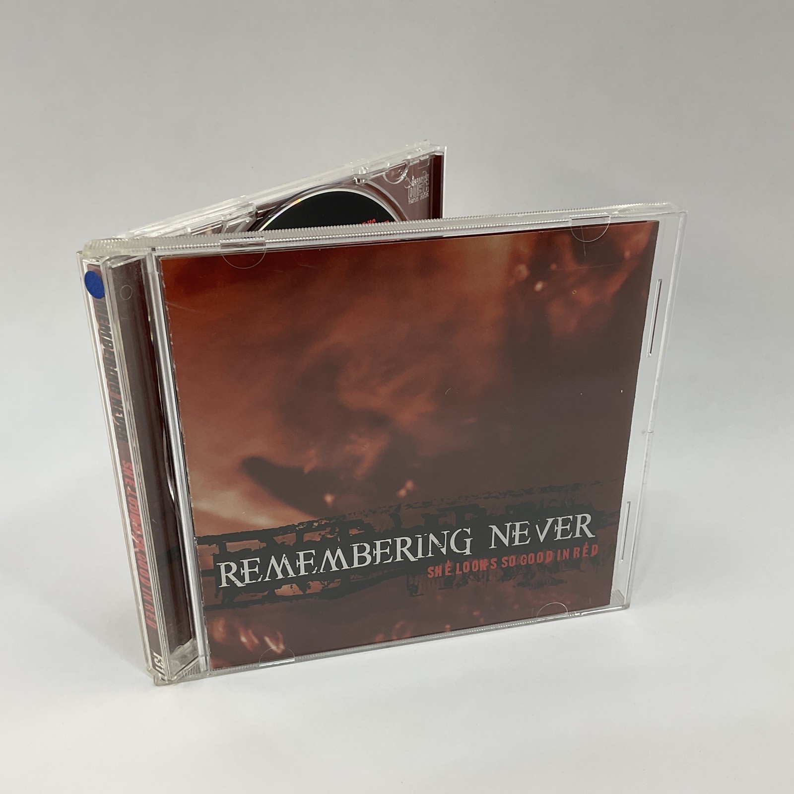 REMEMBERING NEVER - SHE LOOKS SO GOOD IN RED 2002 CD Ferret F30 Metalcore