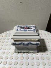 Vintage Southern Heirloom Music Box/ Trinket Box- Tara’s Theme , Elizabeth Arden picture
