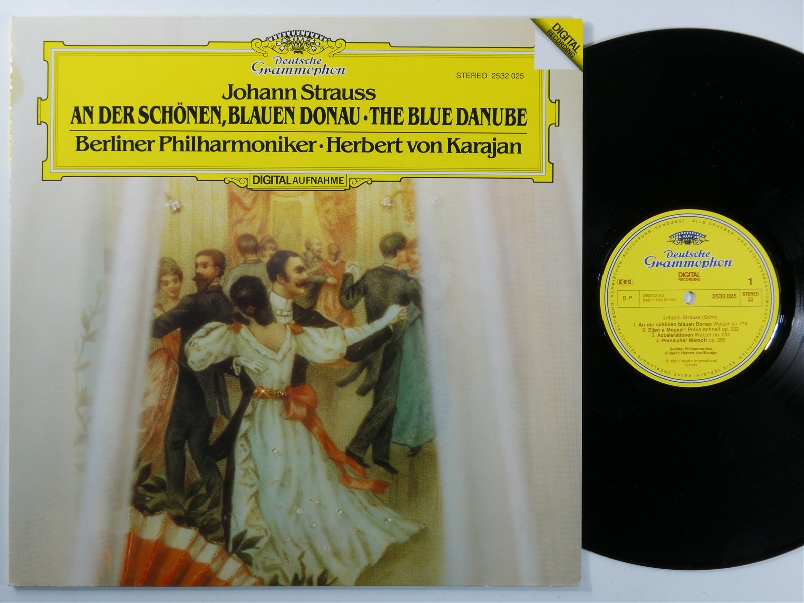 STRAUSS The Blue Danube KARAJAN - DEUTSCHE GRAM LP NM digital B910