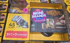 Zuru Mini Brands Really Works Vinyl Player Bundle 13 Mini Records - New picture