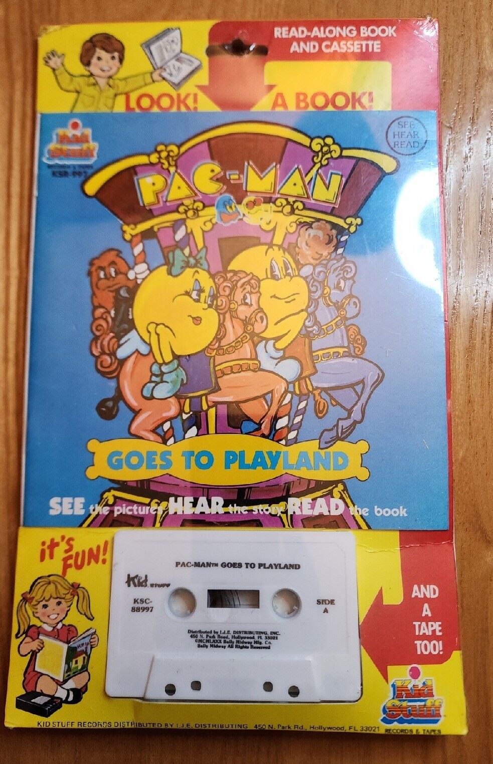 Pac-Man Goes to Playland Read Along Book & Cassette Tape Vintage 1980s SEALED