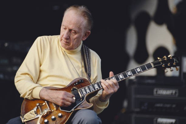Jazz Musician Les Paul Performs Live On Stage Playing A Gibson Gui- Old Photo
