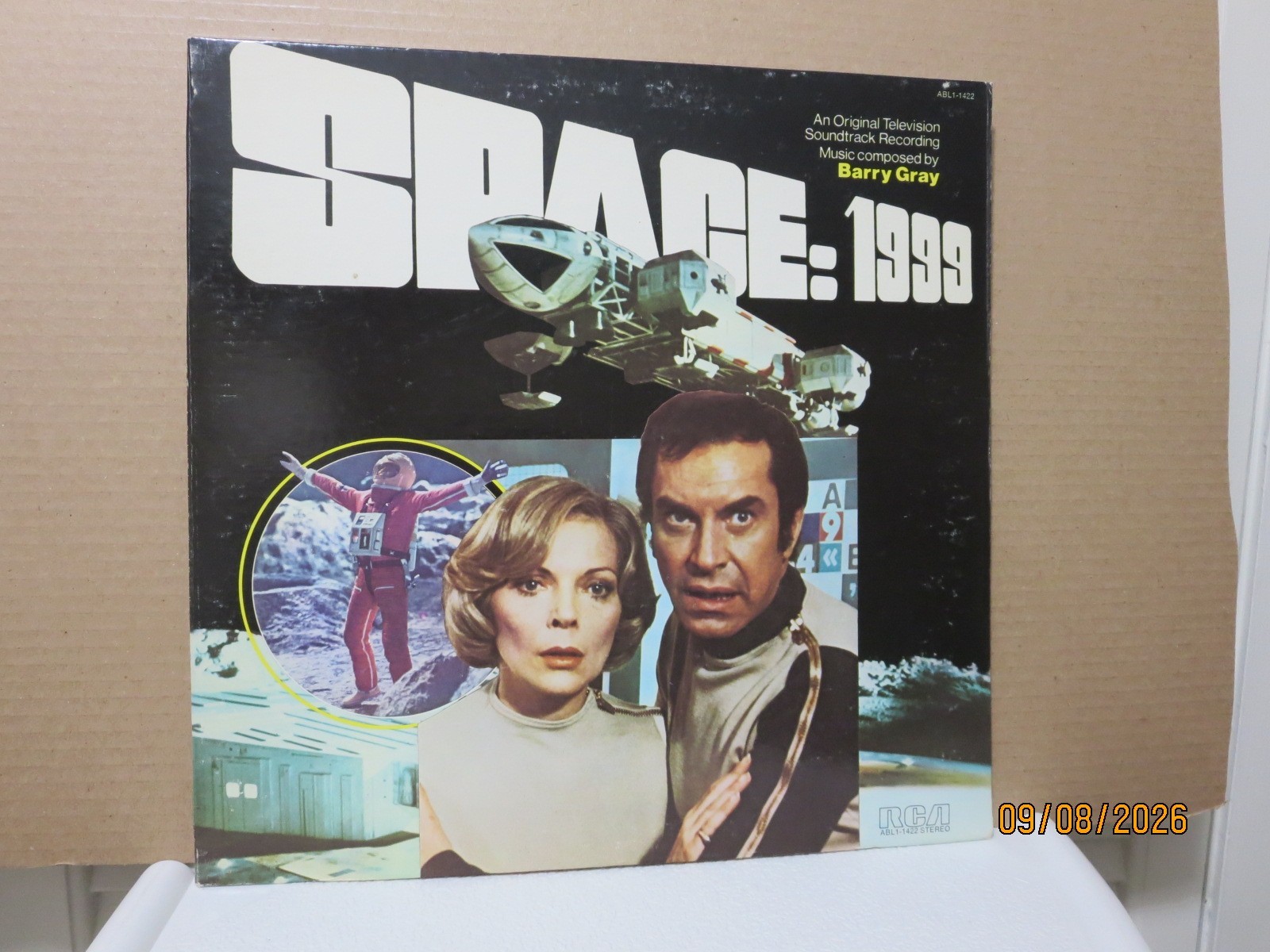 Space: 1999 Original TV Soundtrack Vinyl LP Record Season 1__ RCA Victor 1976