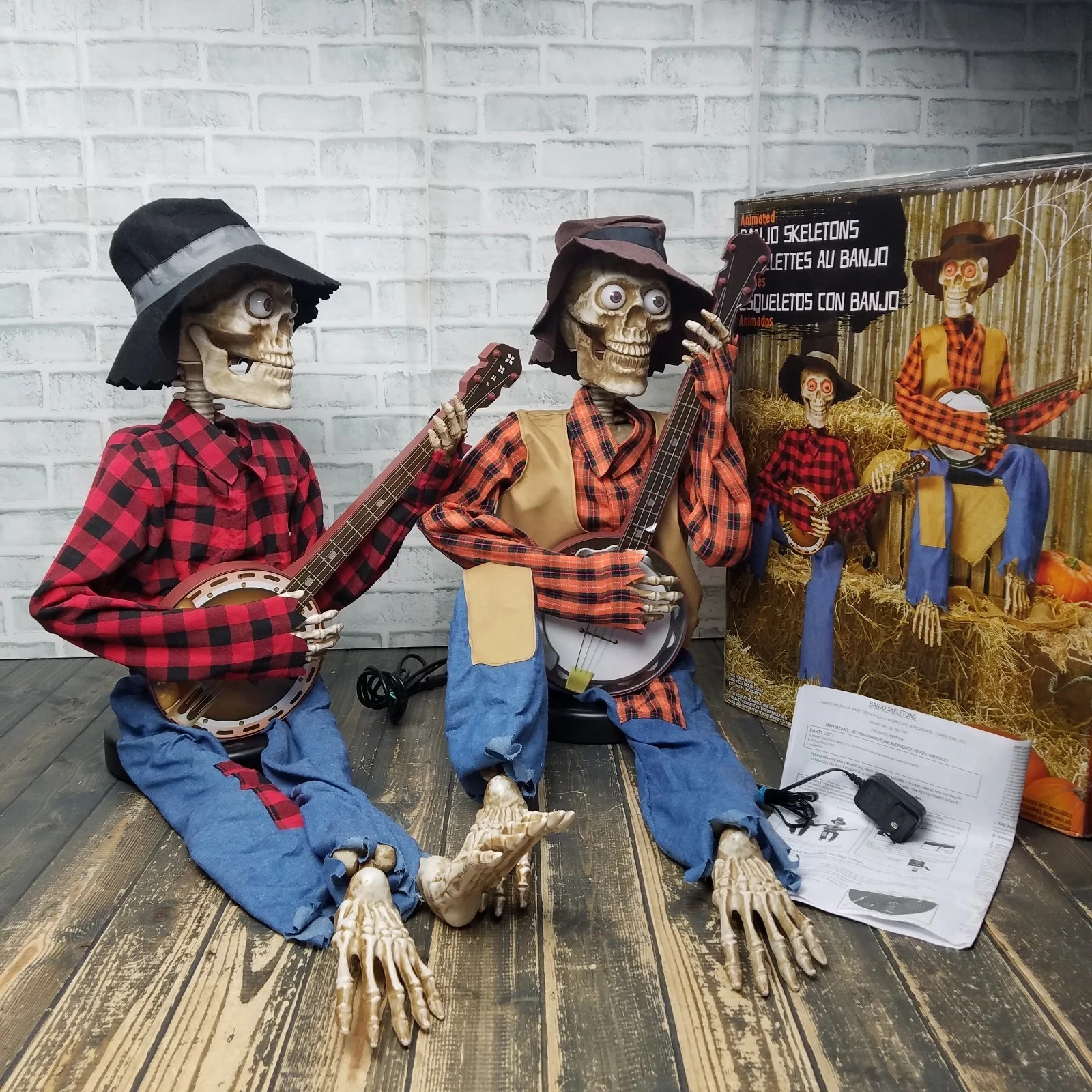 Animated Dueling Banjo Skeletons Halloween - Non-Working, For Parts/Accessory On