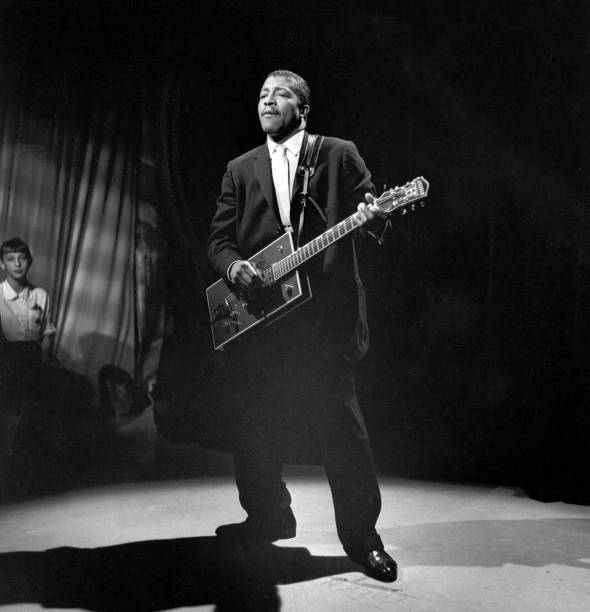Bo Diddley performs with his square Gretsch electric guitar 1955 Old Photo