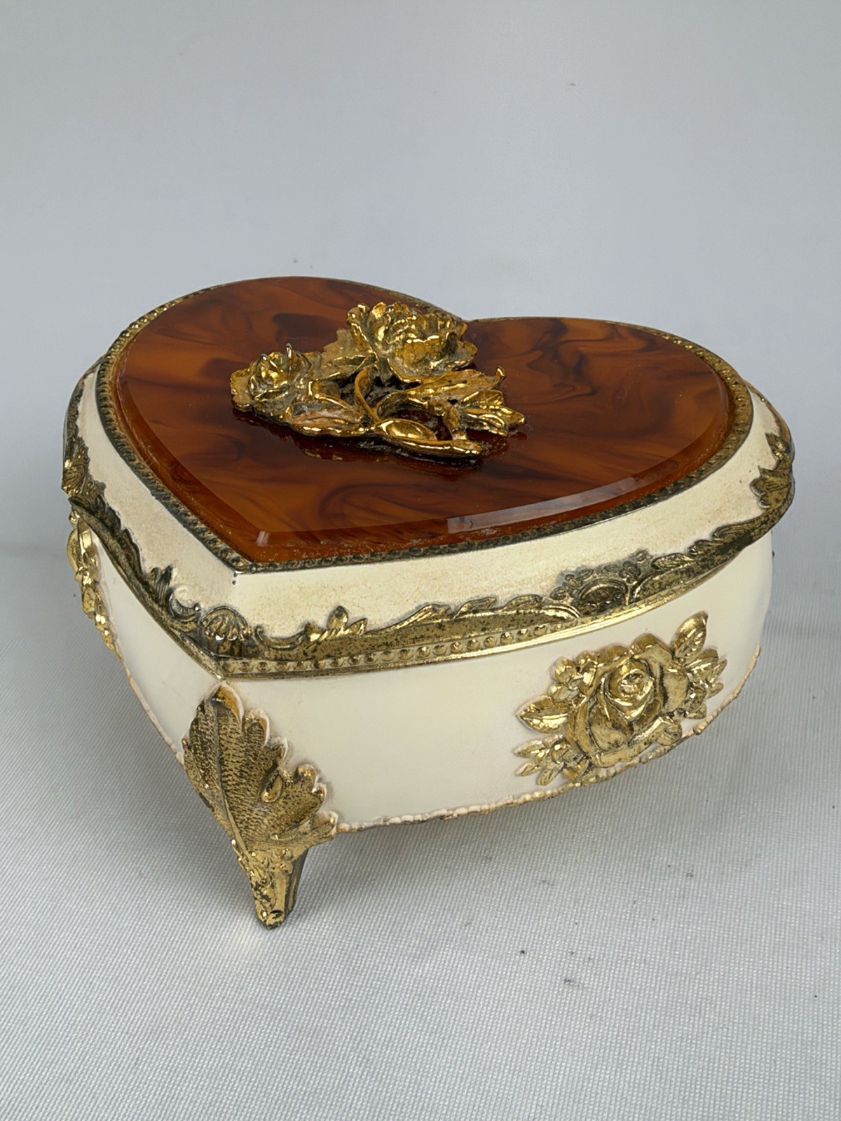 Vintage Heart Music Jewelry Box Japan White Enamel Gold Filigree Amber Lid