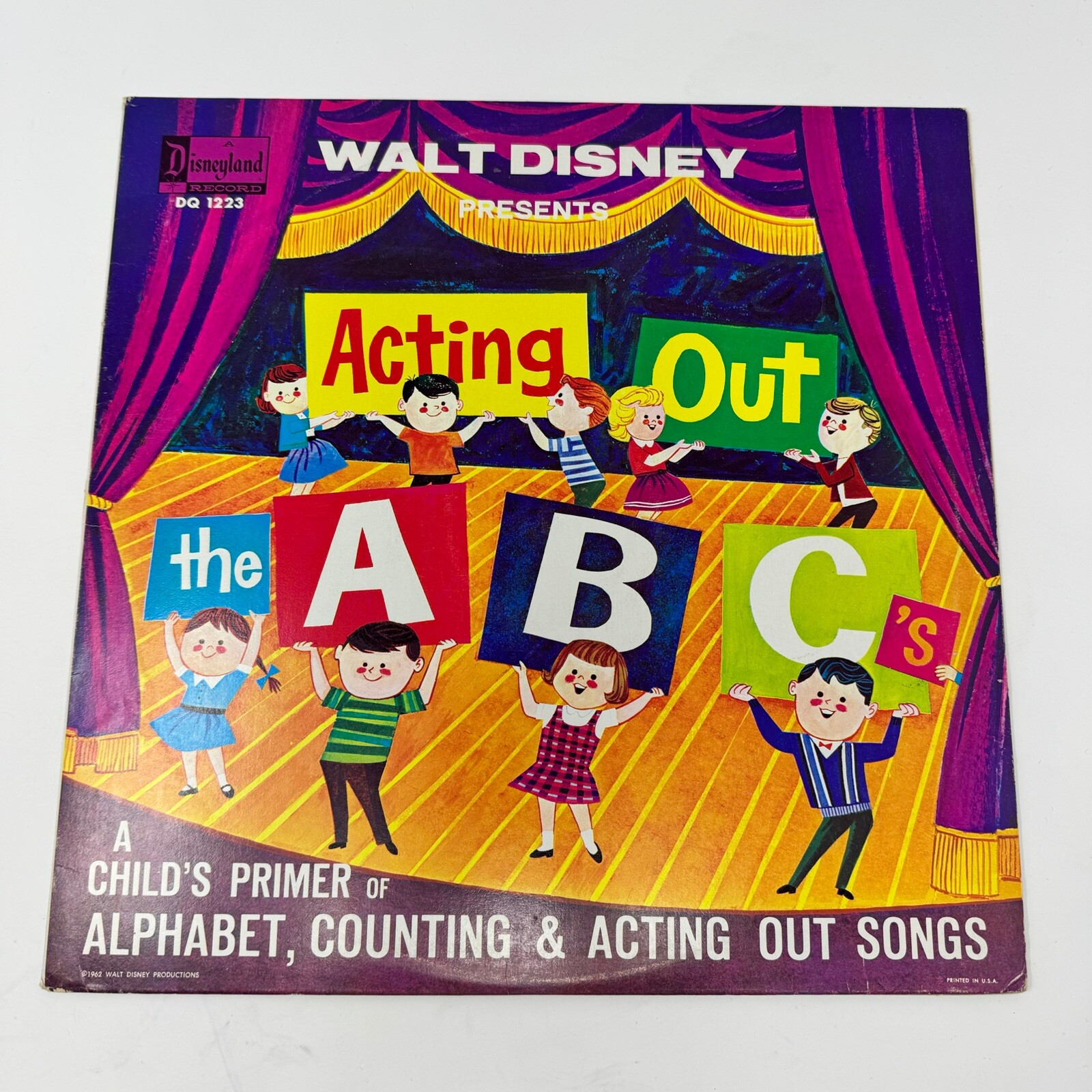 Vinyl Record DISNEYLAND WALT DISNEY PRESENTS ACTING OUT THE ABC'S DQ-1223
