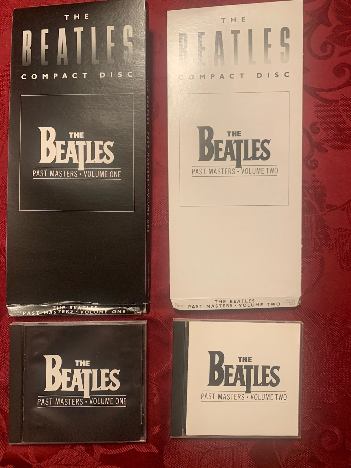 The BEATLES Past masters Volume 1 And 2 CD LONGBOX Long Box LOT VINTAGE RARE