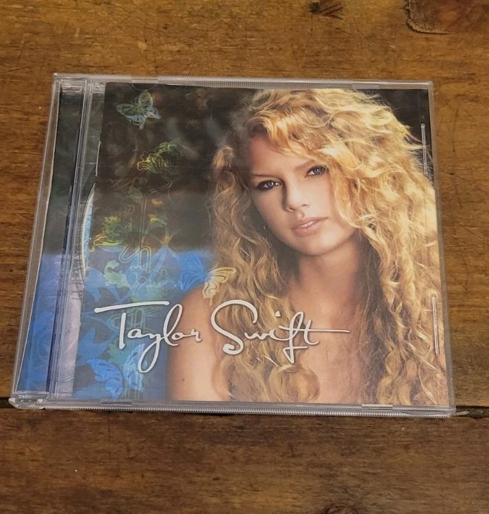 TAYLOR SWIFT VINTAGE 2008 SELF TITLED DEBUT CD ALBUM 