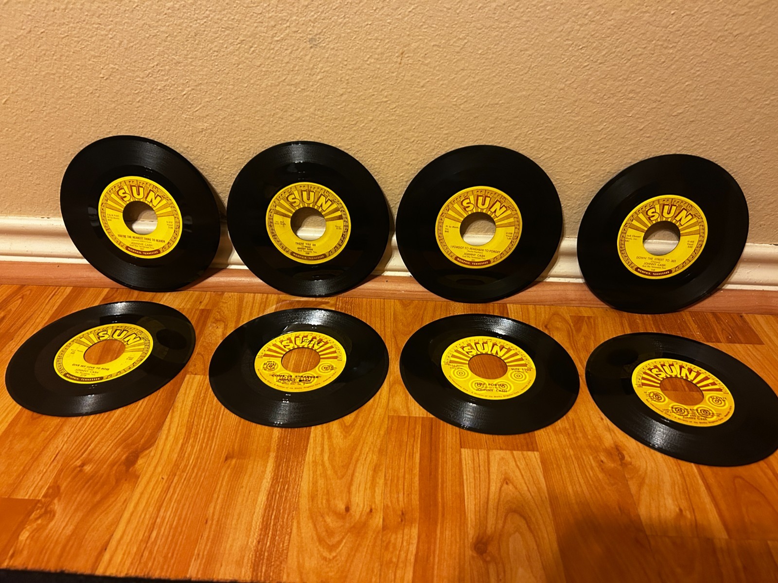 Lot Of 8 Johnny Cash Sun 45 Records - includes misprint, 5 original, 3 reissues
