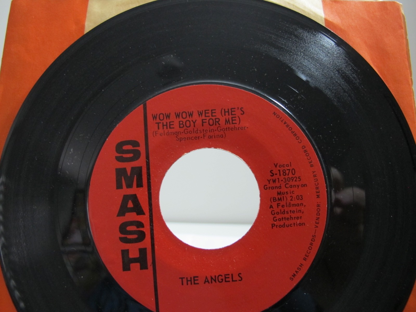 45 RECORD - THE ANGELS -  WOW WOW WEE HE'S THE BOY FOR ME