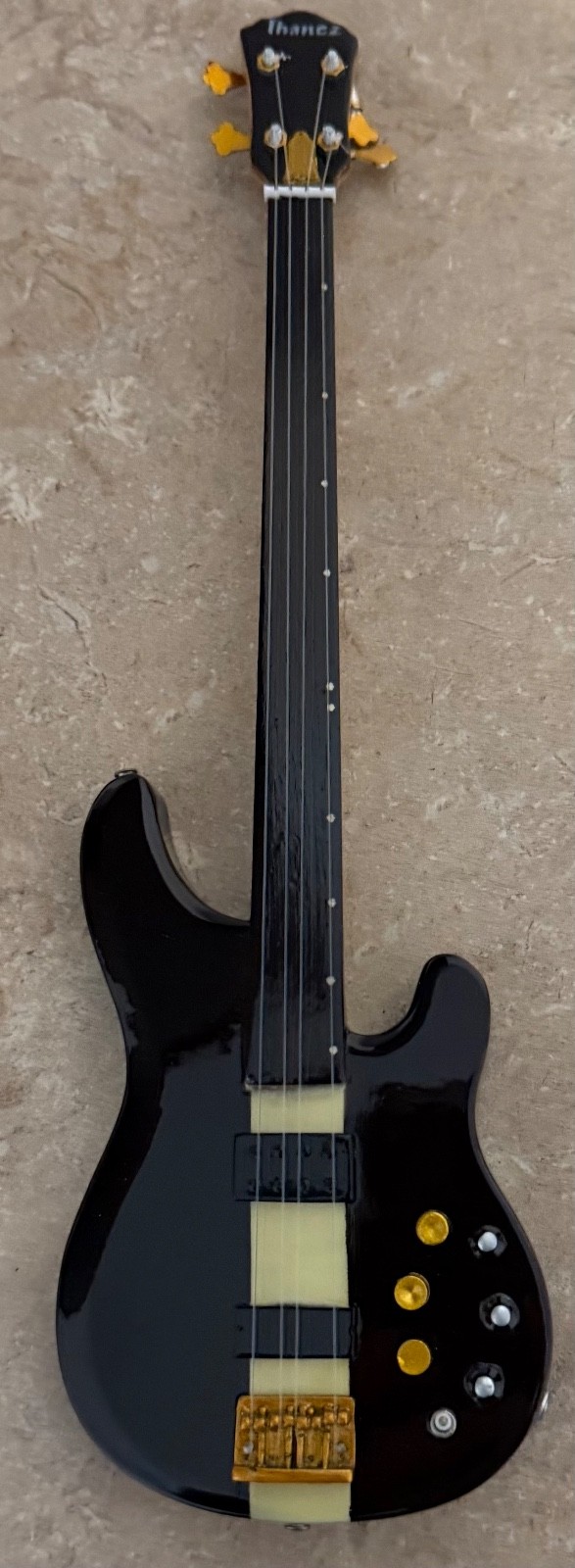 Axe Legends Mini Bass Guitar Sting Bass Style w Stand & Box