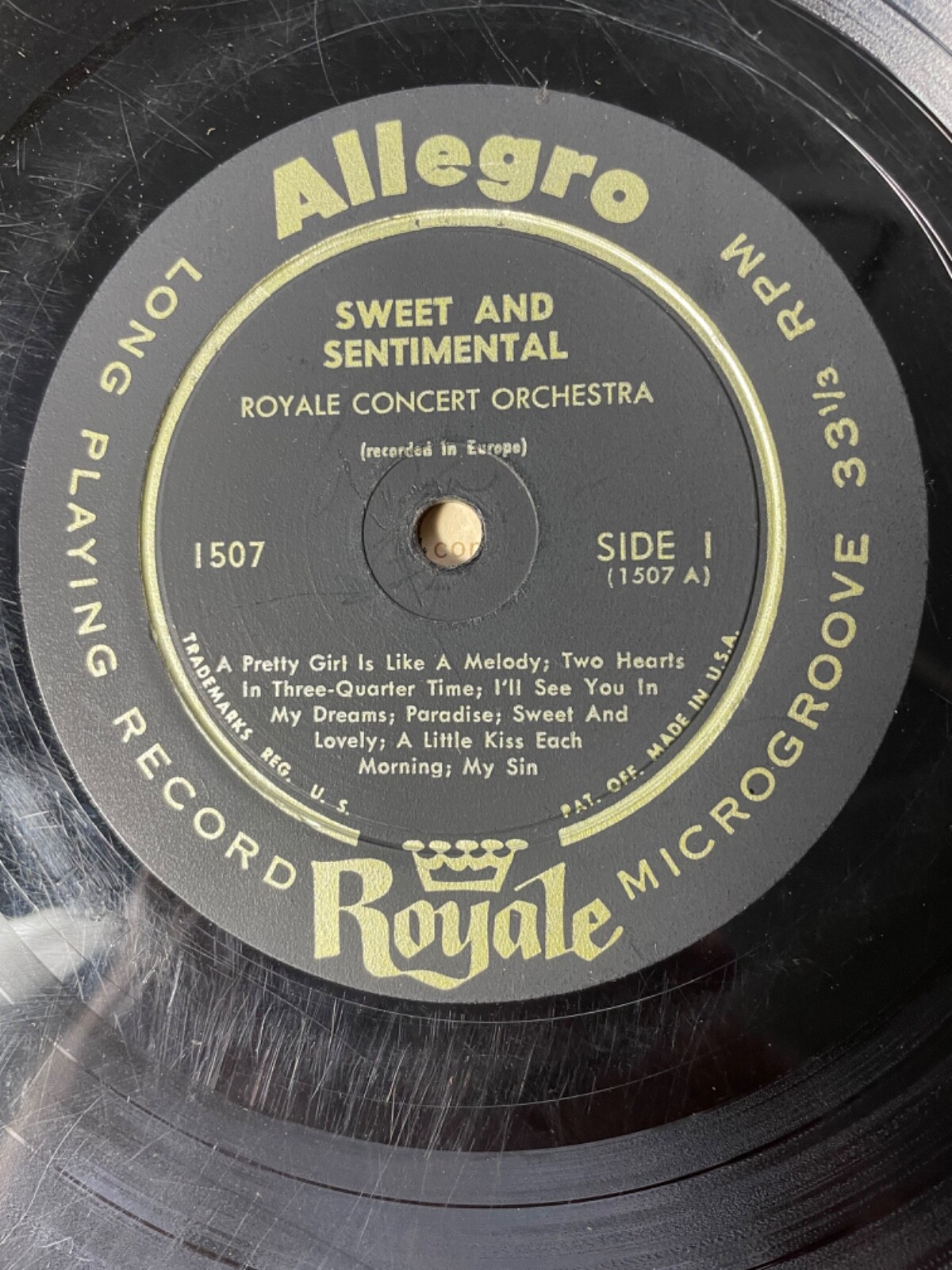 RARE Royale Concert Orchestra – Sweet And Sentimental LP 1952 small chip