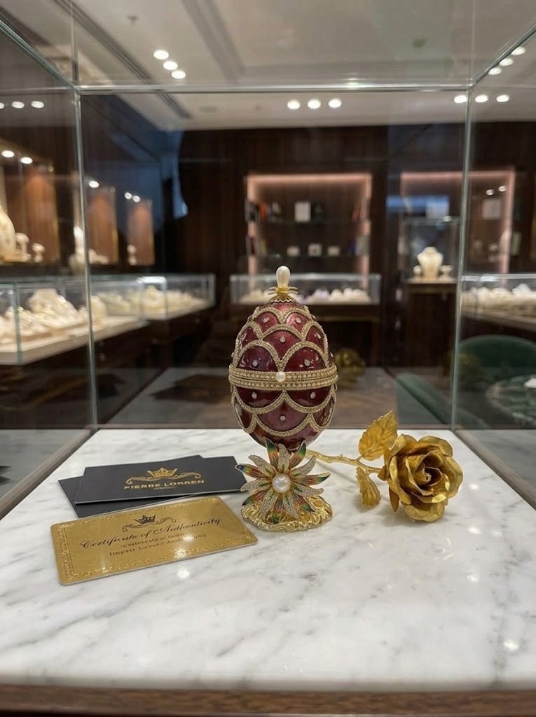 28 year old Vintage Faberge Egg Music Box Antique Imperial Russian Faberge +Rose