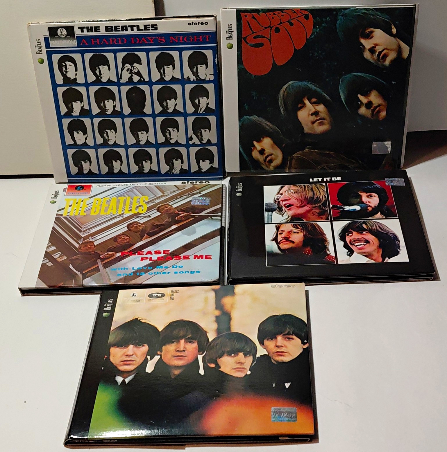 A Lot Of #5 Beatles CDs Off Of  Original Master Recordings