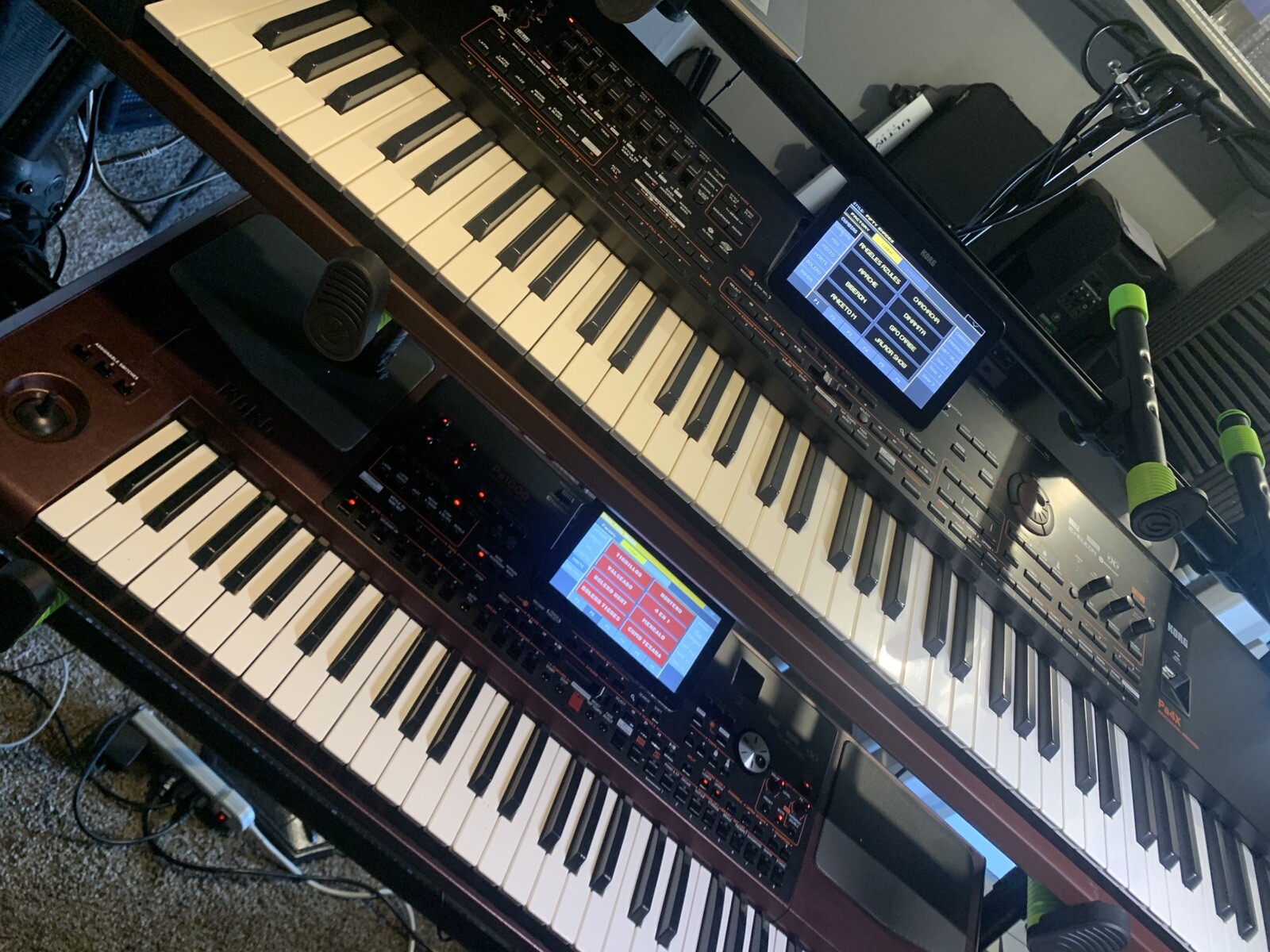 305 Ritmos Sampleados Para la serie de Teclados korg Pa del 300 asta X5 por $235